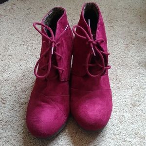 Maroon Red Wedge Heeled Anklet Booties Size 9